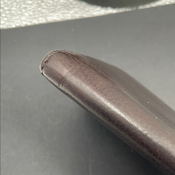 2.8.26 Vintage Gucci Black Soft Leather Wallet with Horse-bit Accents - Picture 11 of 15